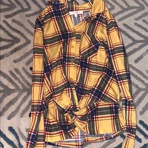 Long sleeve plaid shirt